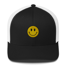 Load image into Gallery viewer, Smiley Trucker Hat