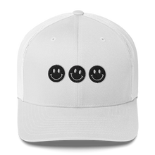 Load image into Gallery viewer, Smilezzz Trucker Hat