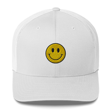 Load image into Gallery viewer, Smiley Trucker Hat